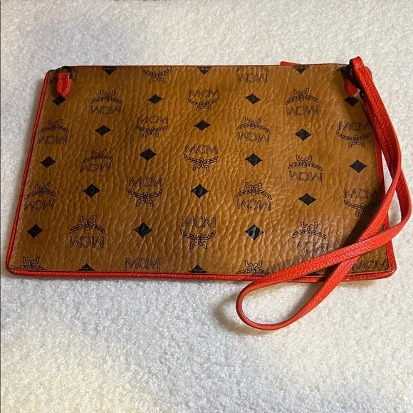 MCM Brown and Red Tote Bag with wrislet - Picture 4 of 4